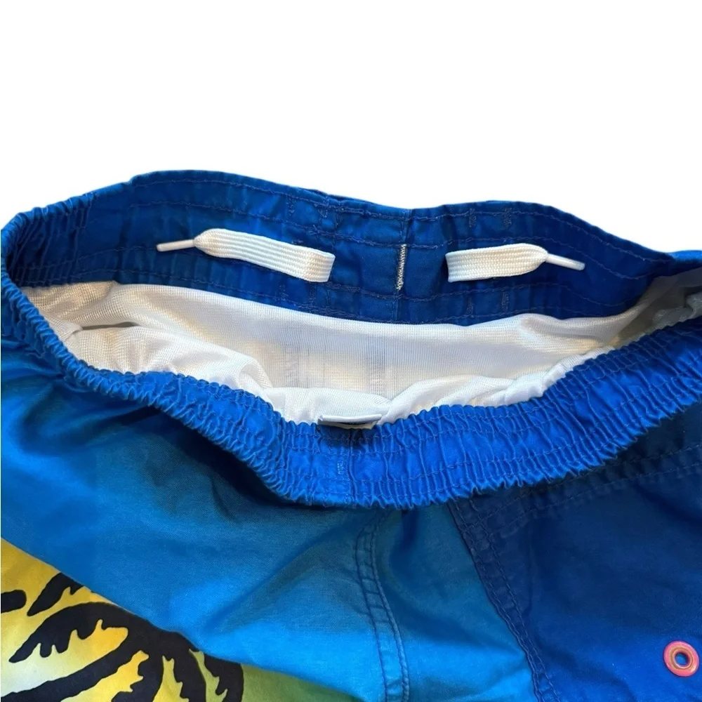 Boys Old Navy Kids Colorful Swim trunks EUC size Small 6-7